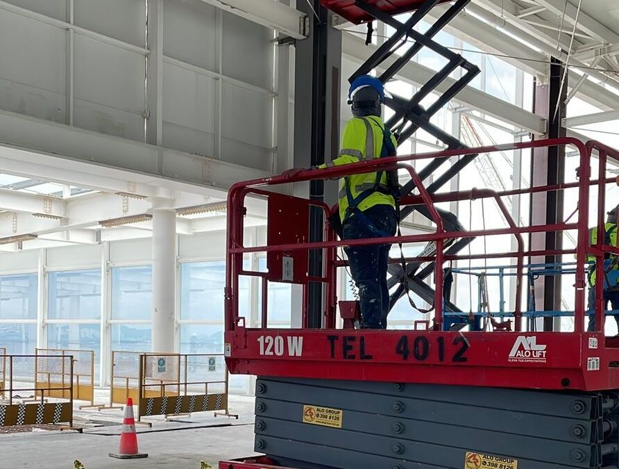 ALO Lift Panamá participa en proyectos de construcción de centros de almacenamiento